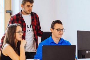 Studiu BestJobs: Un sfert dintre angajatori caută să recruteze studenţi până la finalul anului
