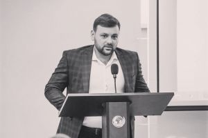 România-n două state (IV)