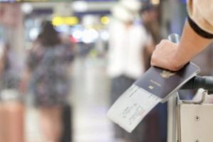 ROMÂNII, SOCAȚI: Cum ţi se poate refuza îmbarcarea în avion deşi ai bilet şi ai făcut check-in-ul