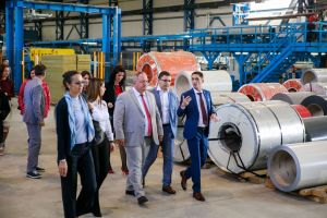 TeraSteel Serbia, care a fabricat de 13 milioane euro într-un an, inaugurează o nouă linie de producţie