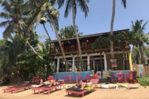 S-au îmbătat în luna de miere şi au cumpărat hotelul în care erau cazaţi