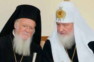 SCHISMĂ în Ortodoxie: Constantinopolul recunoaşte INDEPENDENȚA Bisericii Ucrainei. Rusia ameninţă cu REVOLTE ale credincioşilor