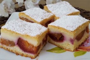 Reţeta săptămânii – Prăjitură cu prune şi cremă de vanilie