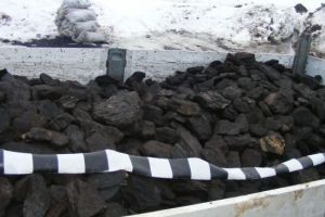 3.000 de kilograme de cărbune fără acte, depistate de poliţişti