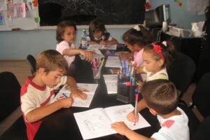 Noul cod de etică din învăţământul românesc ar putea duce la dispariţia programului „after school”