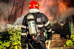 Pompierii, catre tineri: Vino alături de noi, pentru ca imposibilul să devină posibil