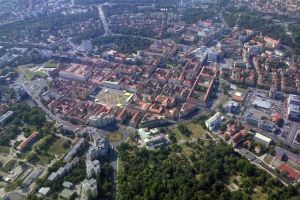 Publicul din Timisoara asteptat la Cafe 21!