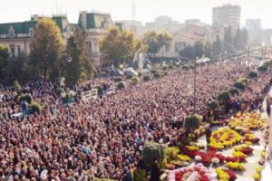 Pelerinii au ocupat toate HOTELURILE din IAȘI! NU mai sunt CAMERE DISPONIBILE