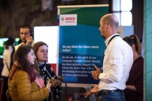 Peste 30 de angajatori aşteptaţi la Târgul de Cariere!