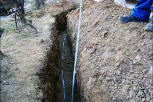 Electrica îngroapă cablurile pe strada Ecaterina Varga