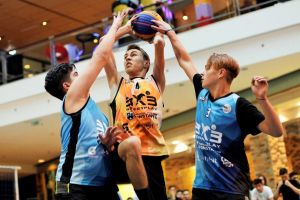 Peste 400 de elevi de gimnaziu si liceu, angrenati in Constanta Streetplay 3x3 Schools Battle (galerie foto)