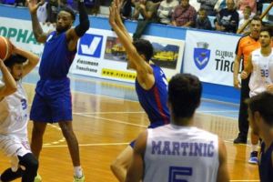 Sfârşit de lună aglomerat pentru baschetbalişti