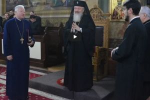 ”30 de ani, un nou început” pentru protopopul Ioan Dâmbu: Ordinul ”Mihai Vodă” şi carte ”In Honorem”
