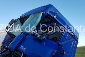 Trafic ingreunat pe centura Capitalei dupa ce o autocisterna s-a rasturnat pe carosabil