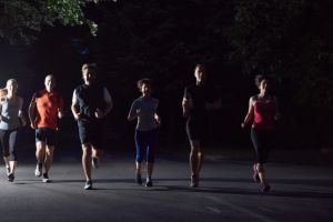 Oradea Night Run: Sportivi amatori şi profesionişti, invitaţi la o fugă nocturnă prin centrul oraşului