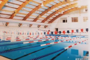 FOTO. Premieră în Alba, posibil şi în România: Într-o comună cu oameni harnici şi mulţi copii se construieşte primul bazin de înot didactic