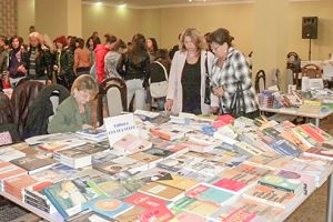 Salonul Hunedorean al Cărţii, la a XIX-a ediţie