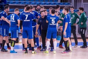 Handbaliştii de la CSM Oradea primesc replica echipei de primă ligă CSM Bacău, în Cupa României