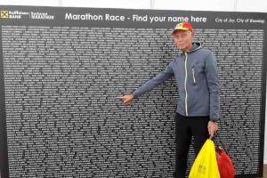 FOTO/Atleţii cugireni Vasile Hârjoc şi Daniel Scrob, pe podiumul Campionatului Internaţional Raiffeisen Bank Bucharest Maraton