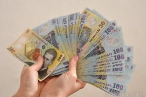 Creditele cu dobândă zero pentru tineri pot fi accesate începând de AZI. Află ce poţi cumpăra cu banii!