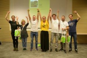 Donaţie record pentru Centrul Sportiv Lamont, în urma campaniei Walking Month