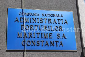 Proiectul de hotarare de Guvern, in transparenta decizionala. Insula si chei de acostare in Portul Constanta (document)