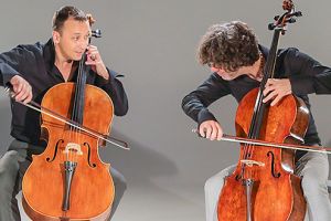 „Vă plaCello?” – turneul violoncelelor lui Răzvan Suma şi Adrian Mantu, la Deva