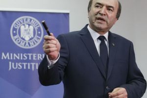 Puterea merge mai departe: Guvernul a adoptat ordonanţa de modificare a legilor Justiţiei