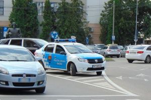 Taximetristi amendaţi de Poliţia locală