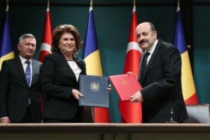 Memorandumul de Înţelegere pentru studenţi, semnat de ROVANA PLUMB,  la Ankara