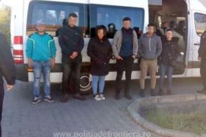 Doi irakieni, călăuze de migranţi, au fost reţinuţi pentru trafic de persoane