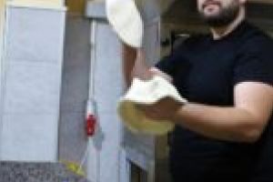 Pizza cu drepturi de autor într-un restaurant din Caransebeş, primul proiect finanţat prin Start-Up Nation!