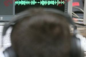 Companiile de telefonie şi SRI se judecă pe datele românilor