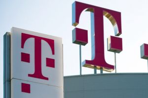 AMENDĂ URIAȘĂ pentru compania Telekom, în urma sesizării făcute de un DEPUTAT ARĂDEAN