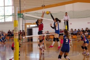 Prima înfrângere pentru echipa orădeană de volei feminin în noul sezon