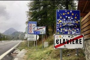 Ruptura diplomatică între Roma şi Paris după ce jandarmii francezi deportau PE ASCUNS  imigranţii în Italia. Salvini NU acceptă SCUZELE