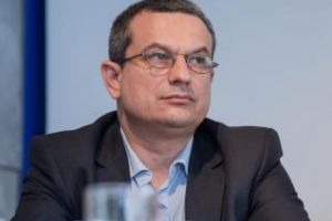 Șeful CNCD: Ministerul educaţiei discriminează profesorii din secţiile cu predare în limbile minorităţilor