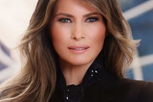 Aterizare de urgenta a avionului in care se afla Prima Doamna a Statelor Unite dupa ce cabina pilotilor s-a umplut de fum    