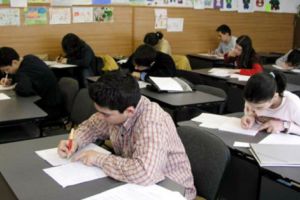 Scădere dramatică a populaţiei şcolare