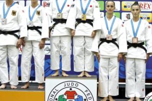 Două argeşence, vicecampioane mondiale