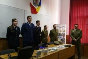 „Ziua Armatei României în şcoli”, marcată şi în acest an în şcolile din judeţ