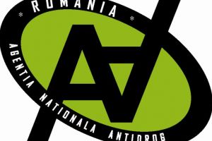 „Fii mai presus de influenţă” – proiect de prevenire a consumului de alcool, canabis şi NSP în rândul elevilor de liceu din Alba Iulia