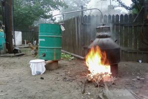 Un tânăr de 18 ani, în stare gravă după ce s-a ars cu borhot