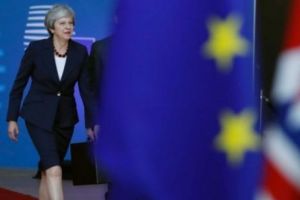 Buze umflate la Bruxelles: BERE şi CARTOFI PRĂJIȚI în loc de „Brexit”