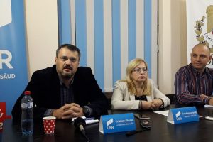 USR cere excluderea ALDE din familia europeană: Partidul lui Tăriceanu este „o pubelă de corupţi”