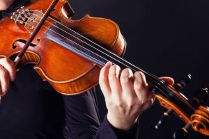 Café-concert caritabil: Clubul Lions strânge bani pentru tabăra copiilor diabetici