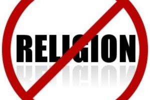 QUEBEC va INTERZICE funcţionarilor de stat să poarte ÎNSEMNE RELIGIOASE