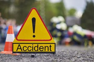 Copil de 3 ani lovit de o maşină, în localitatea Beta. Șoferul a fugit de la locul accidentului