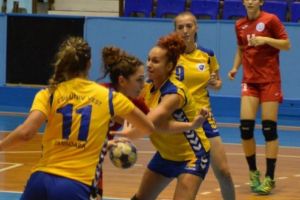 Deplasări pentru ambele echipe de handbal mureşene