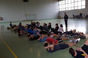 Jandarmii au desfăşurat un antrenament de Qwan Ki Do cu elevii de la Liceul Ion Borcea